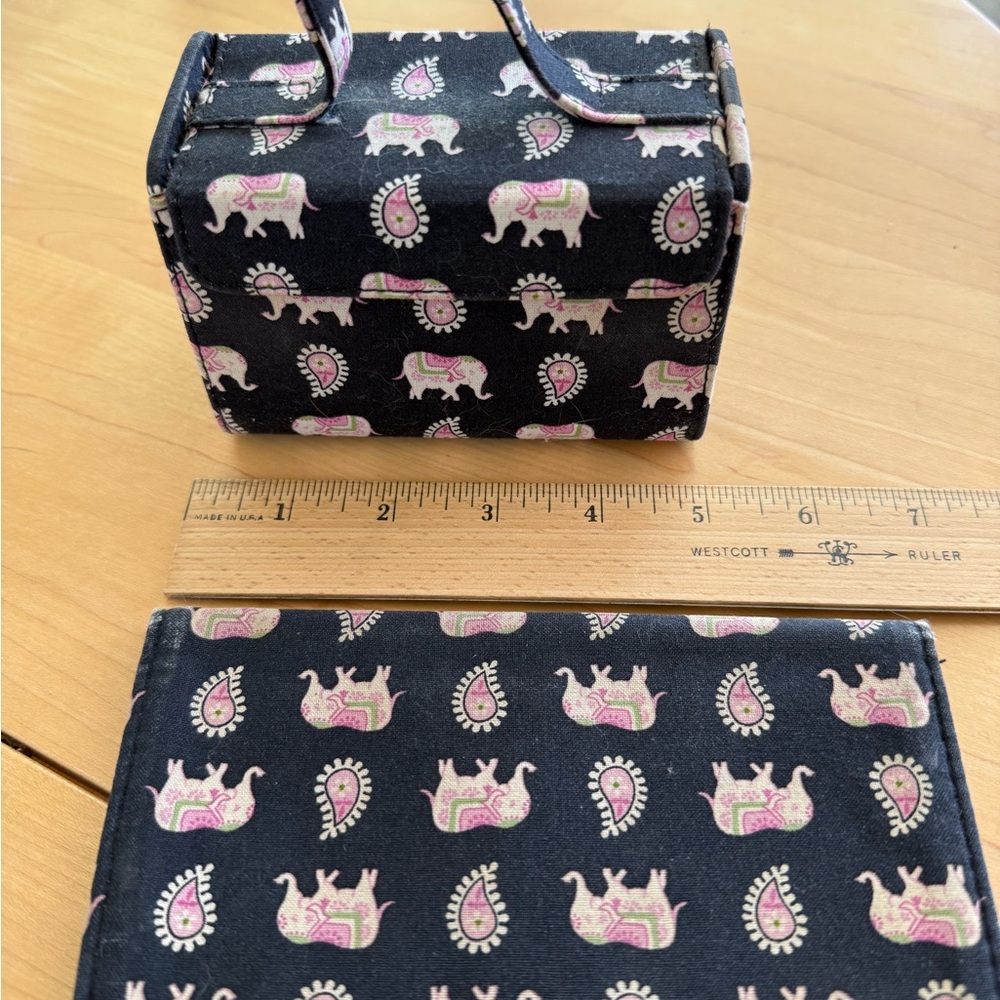 Vera Bradley Black and Pink Elephant Key & Card Holder